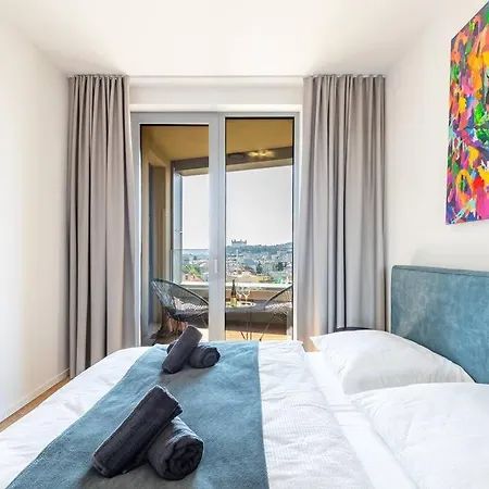 Sky Park Castle-amazing View Appartement Bratislava