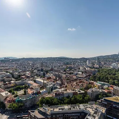 Sky Park Castle-amazing View Appartement